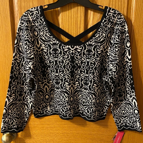Cropped sweater - Picture 1 of 4